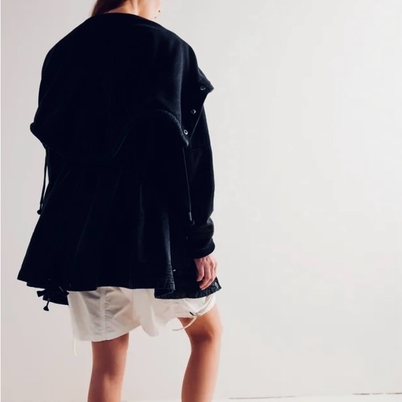 We The Free Surplus Future Parka- BRAND NEW w tags - Picture 5 of 6